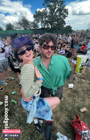 Maisie Williams Nude Leaks OnlyFans Photos #411 - LeakJerk