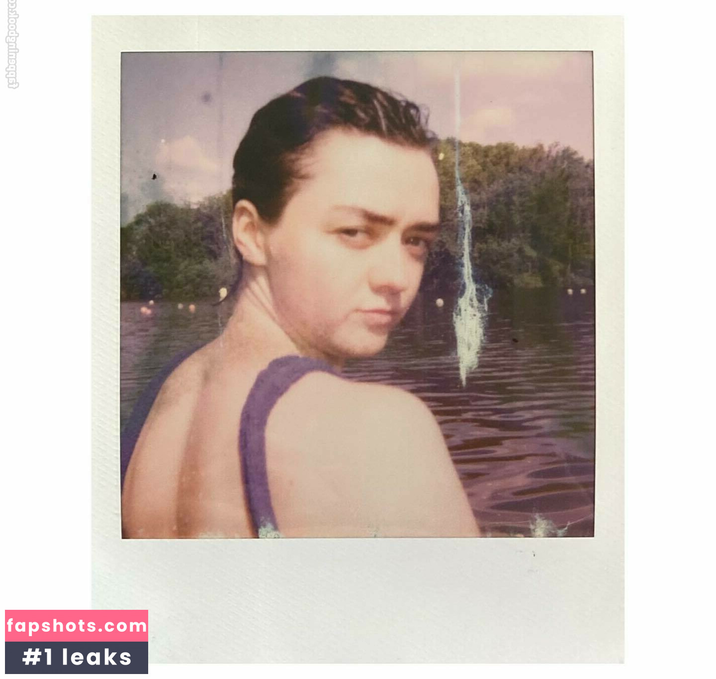 Maisie Williams Nude Leaks OnlyFans Photos #421 - LeakJerk