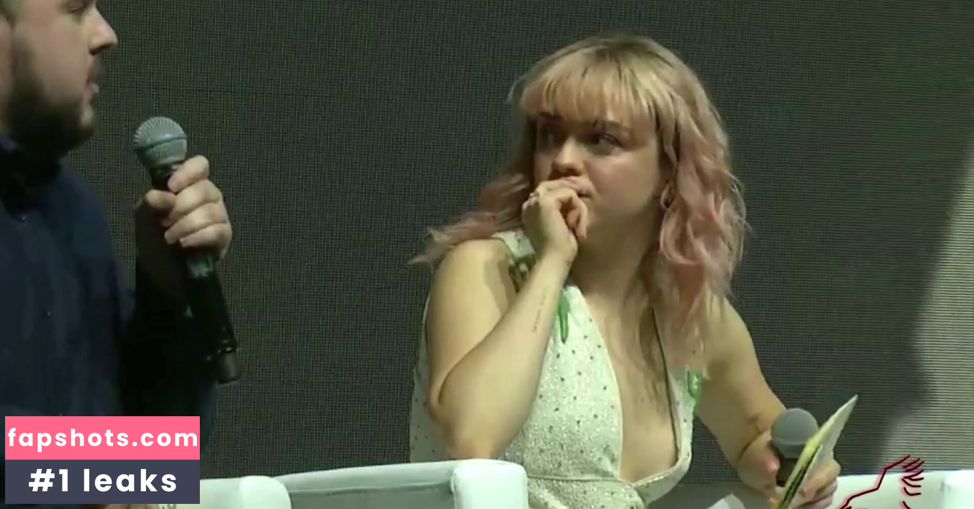 Maisie Williams Nude Leaks OnlyFans Photos #431 - LeakJerk