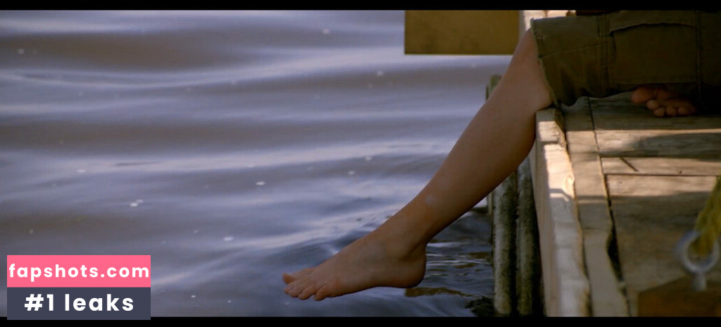 Maisie Williams Nude Leaks OnlyFans Photos #442 - LeakJerk