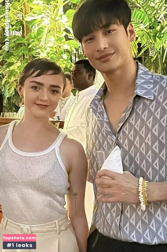 Maisie Williams Nude Leaks OnlyFans Photos #461 - LeakJerk