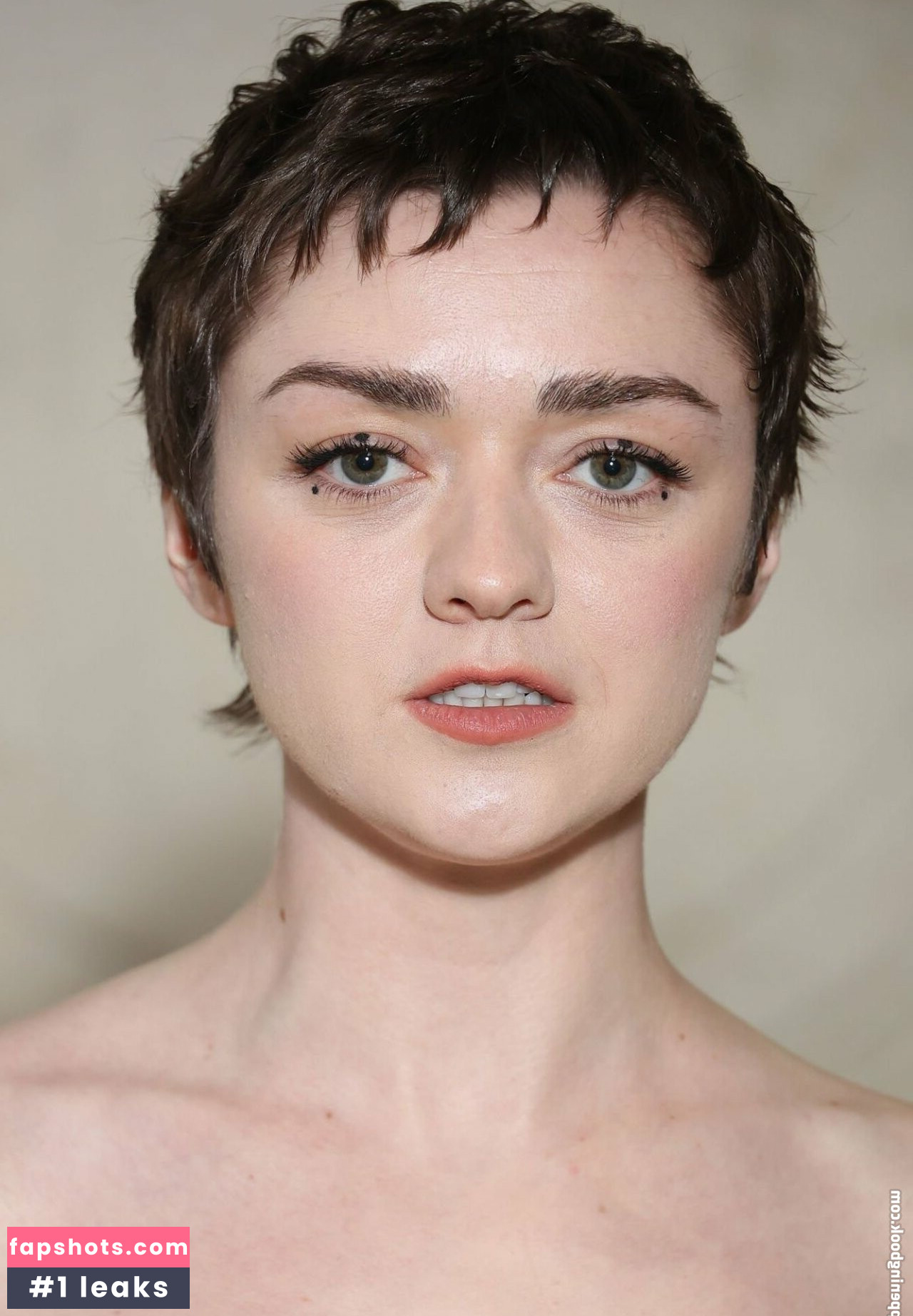 Maisie Williams Nude Leaks OnlyFans Photos #498 - LeakJerk