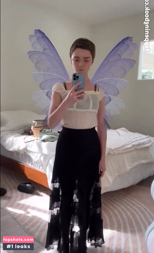 Maisie Williams Nude Leaks OnlyFans Photos #513 - LeakJerk