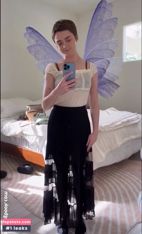 Maisie Williams Nude Leaks OnlyFans Photos #514 - LeakJerk