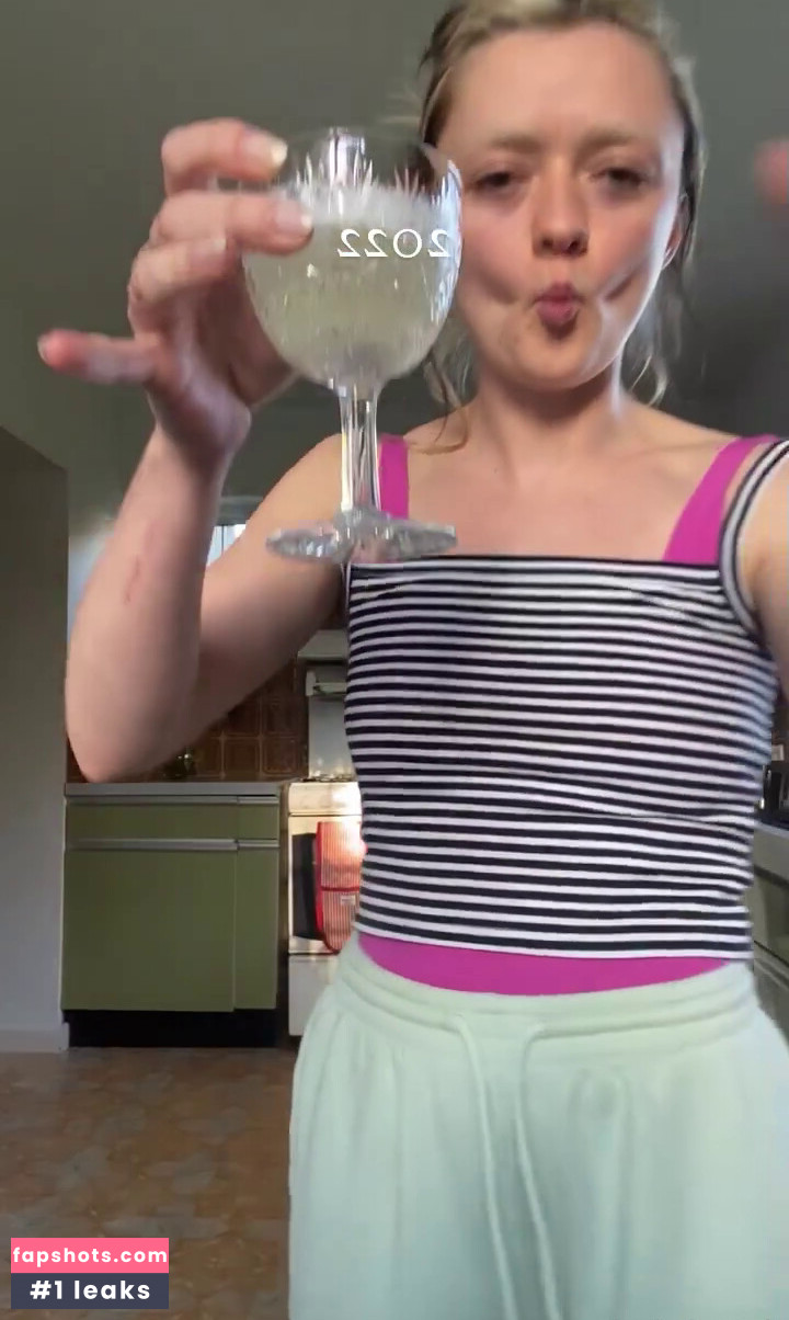 Maisie Williams Nude Leaks OnlyFans Photos #522 - LeakJerk