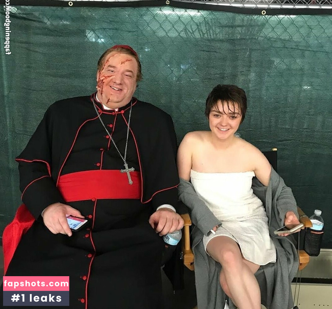 Maisie Williams Nude Leaks OnlyFans Photos #523 - LeakJerk