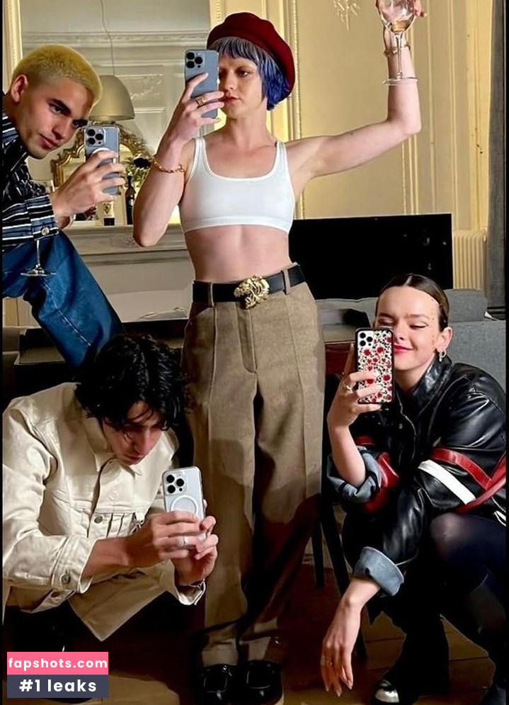 Maisie Williams Nude Leaks OnlyFans Photos #542 - LeakJerk