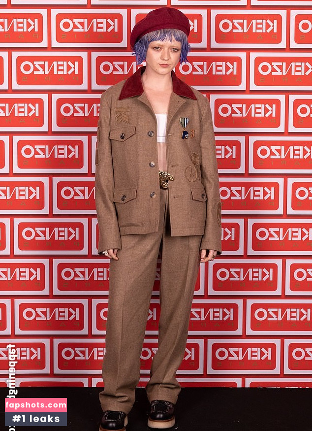 Maisie Williams Nude Leaks OnlyFans Photos #546 - LeakJerk
