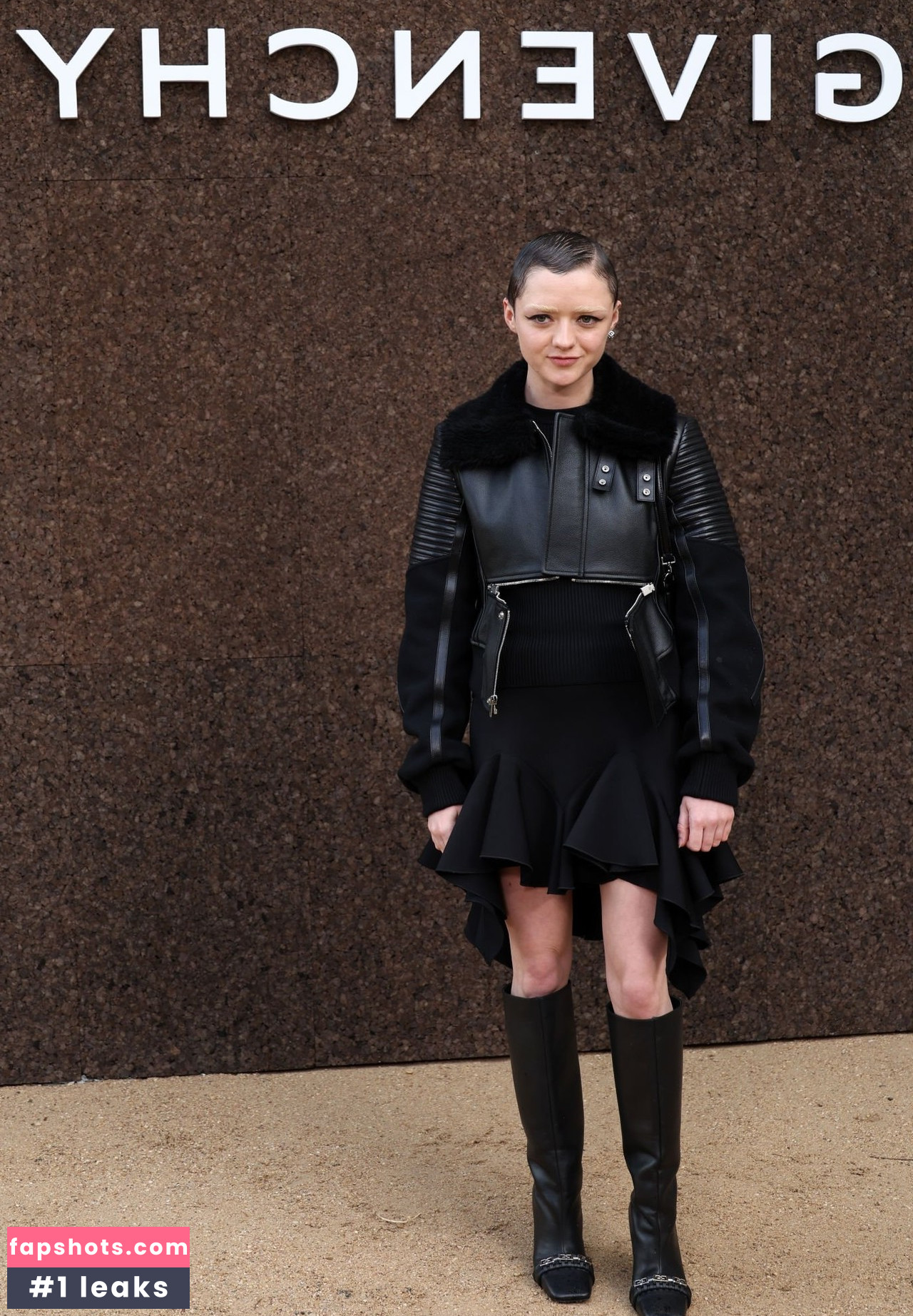 Maisie Williams Nude Leaks OnlyFans Photos #549 - LeakJerk