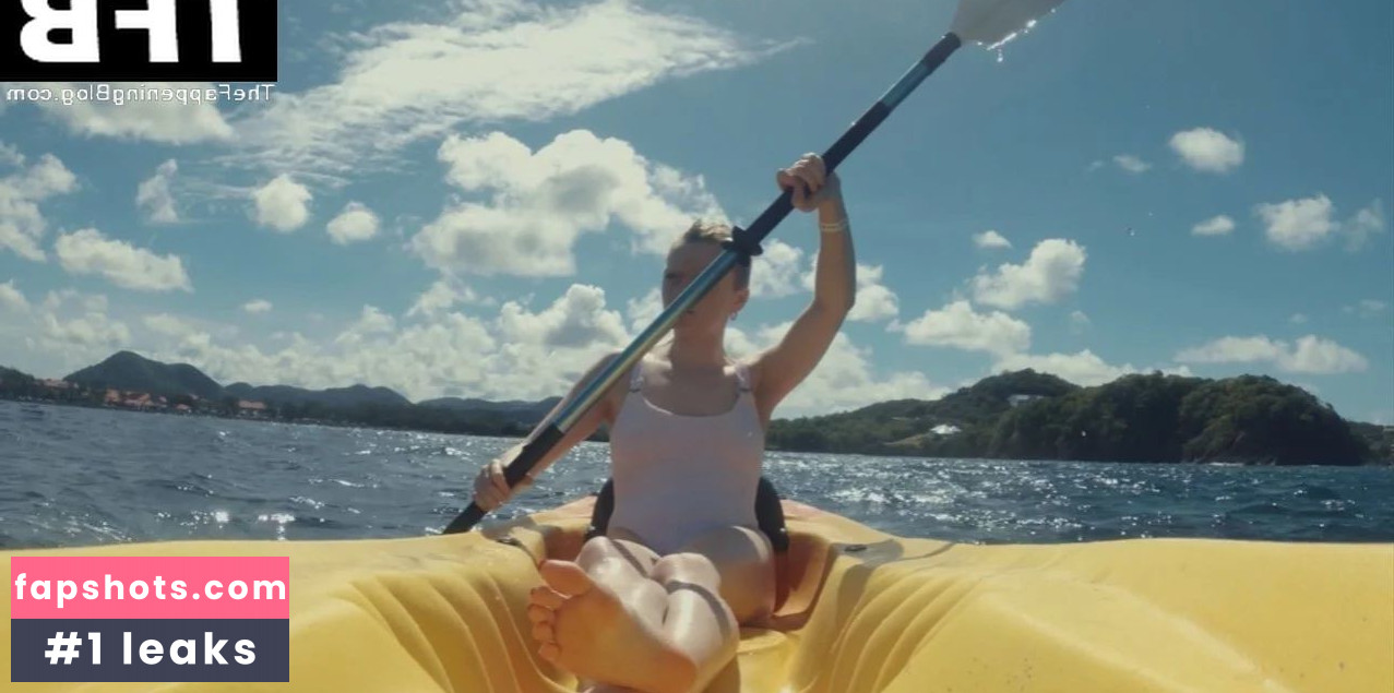 Maisie Williams Nude Leaks OnlyFans Photos #567 - LeakJerk