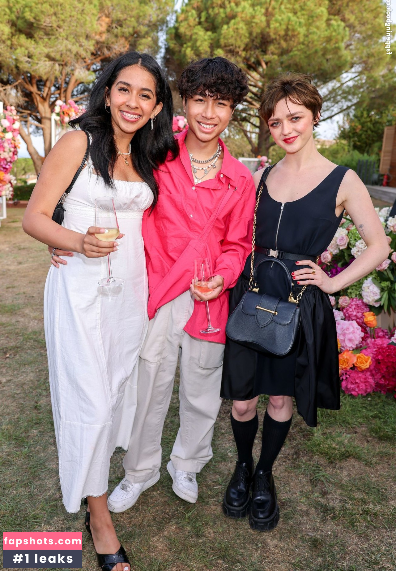 Maisie Williams Nude Leaks OnlyFans Photos #574 - LeakJerk