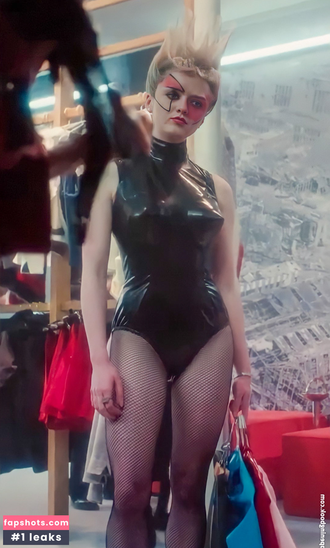 Maisie Williams Nude Leaks OnlyFans Photos #575 - LeakJerk