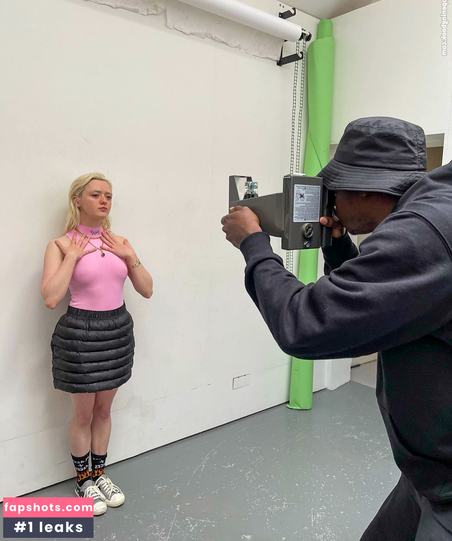 Maisie Williams Nude Leaks OnlyFans Photos #580 - LeakJerk