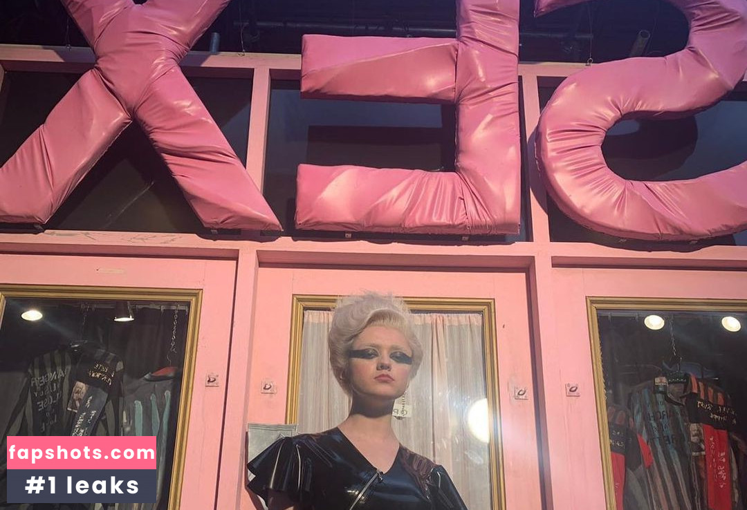 Maisie Williams Nude Leaks OnlyFans Photos #607 - LeakJerk