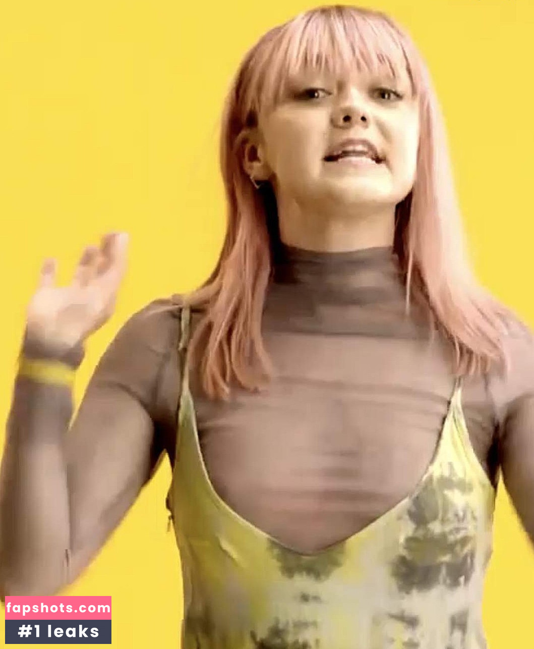 Maisie Williams Nude Leaks OnlyFans Photos #644 - LeakJerk