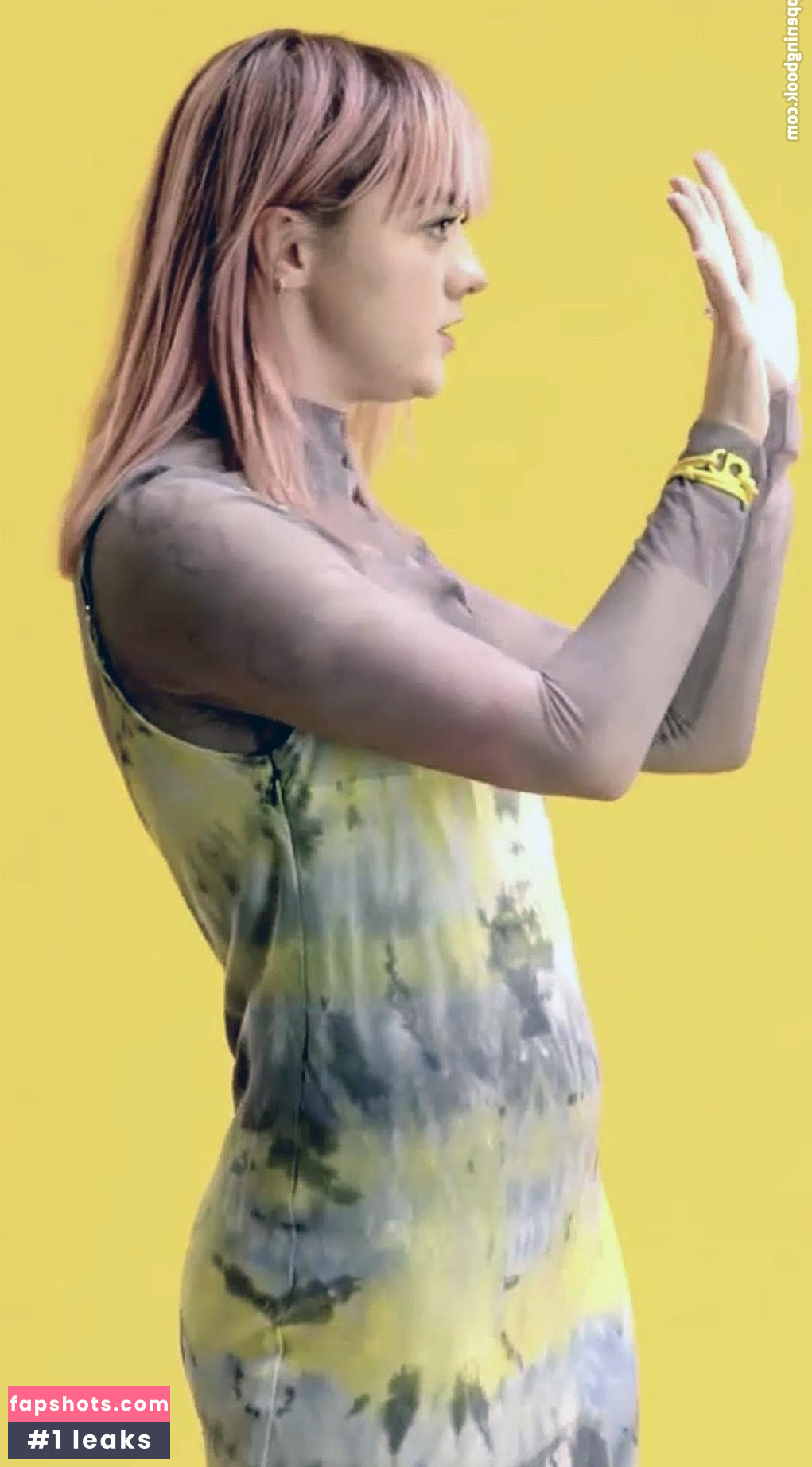 Maisie Williams Nude Leaks OnlyFans Photos #647 - LeakJerk