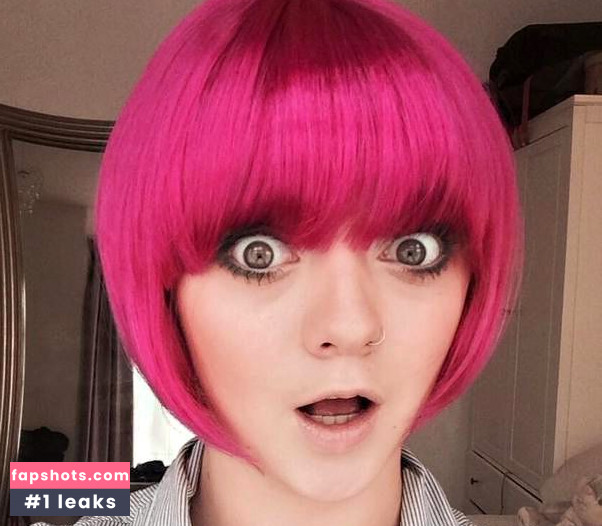 Maisie Williams Nude Leaks OnlyFans Photos #695 - LeakJerk