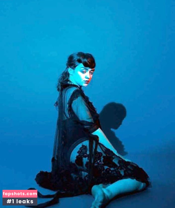 Maisie Williams Nude Leaks OnlyFans Photos #746 - LeakJerk