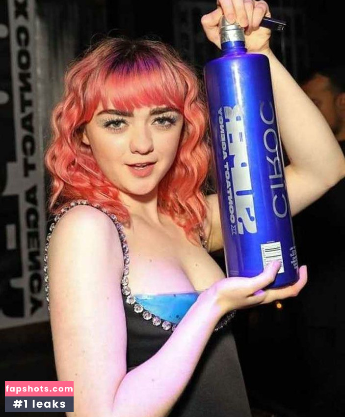 Maisie Williams Nude Leaks OnlyFans Photos #766 - LeakJerk