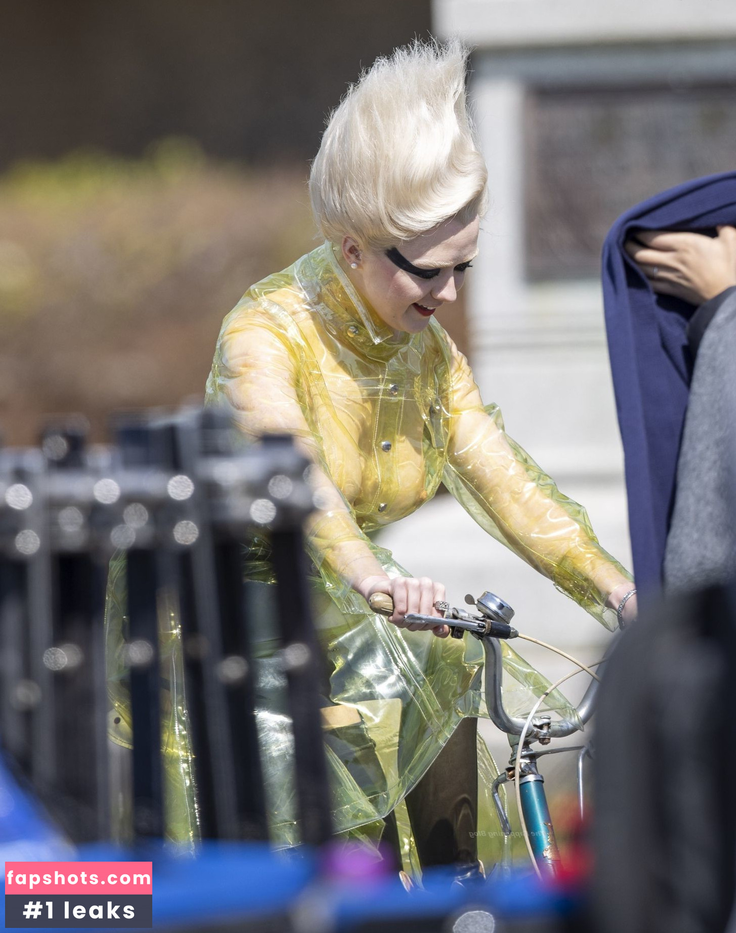 Maisie Williams Nude Leaks OnlyFans Photos #781 - LeakJerk