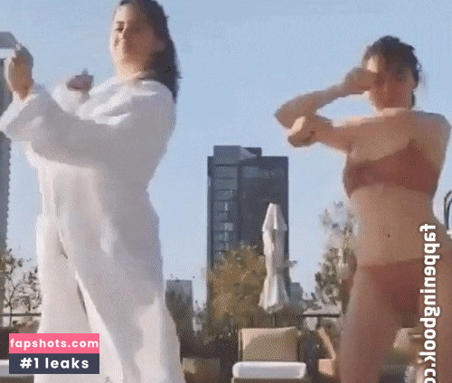 Maisie Williams Nude Leaks OnlyFans Photos #822 - LeakJerk