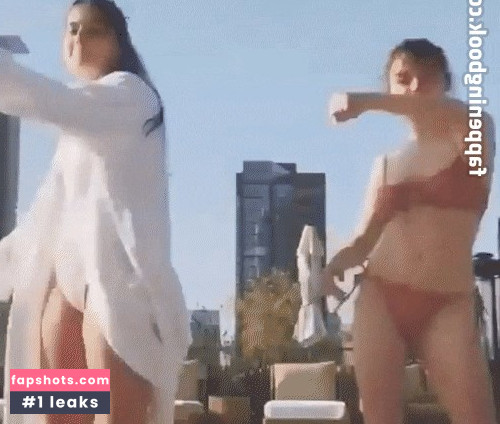 Maisie Williams Nude Leaks OnlyFans Photos #825 - LeakJerk