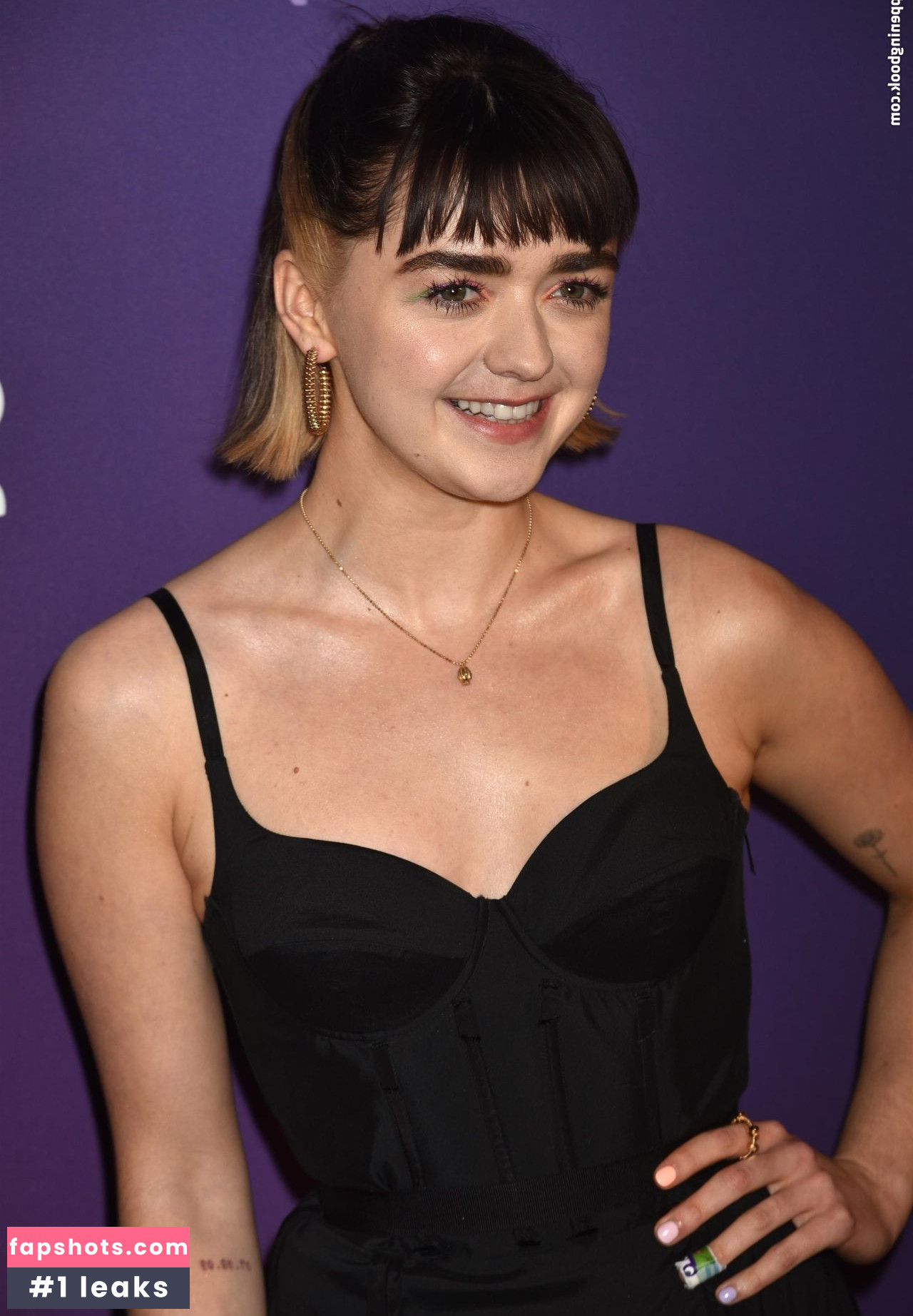 Maisie Williams Nahé úniky fotek pouze od fanoušků #832 - Fapshots