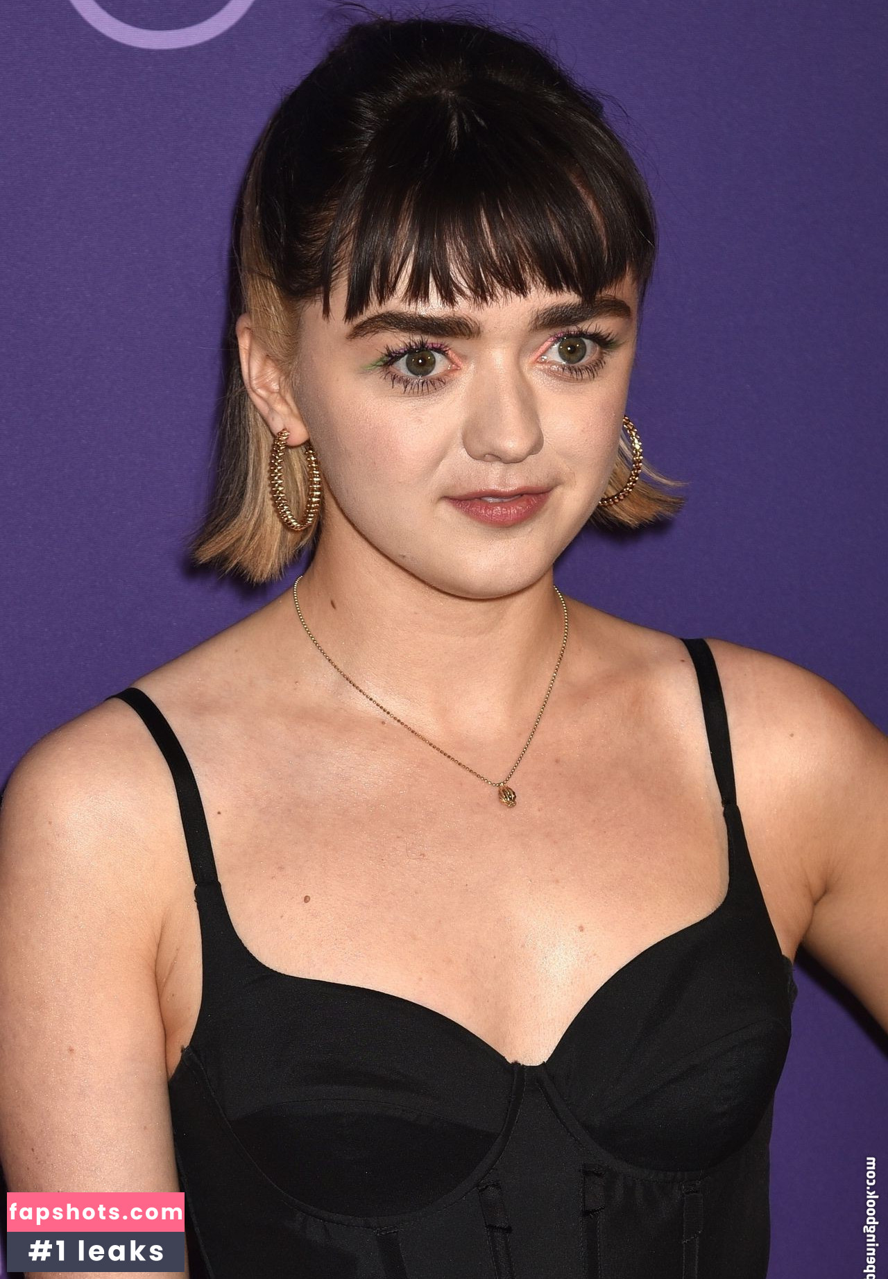 Maisie Williams Nahé úniky fotek pouze od fanoušků #843 - Fapshots