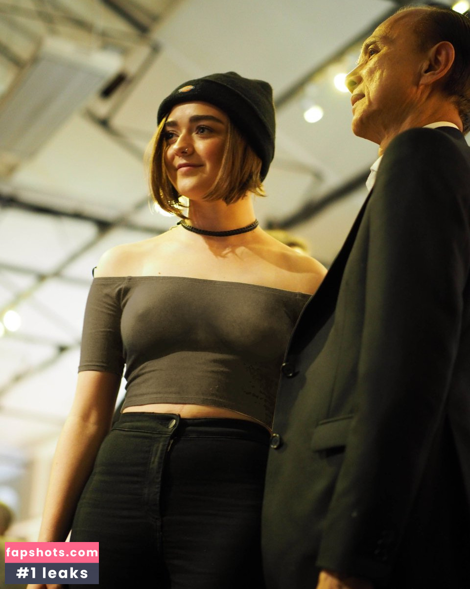 Maisie Williams Nude Leaks OnlyFans Photos #886 - LeakJerk