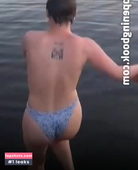 Maisie Williams Nude Leaks OnlyFans Photos #92 - LeakJerk