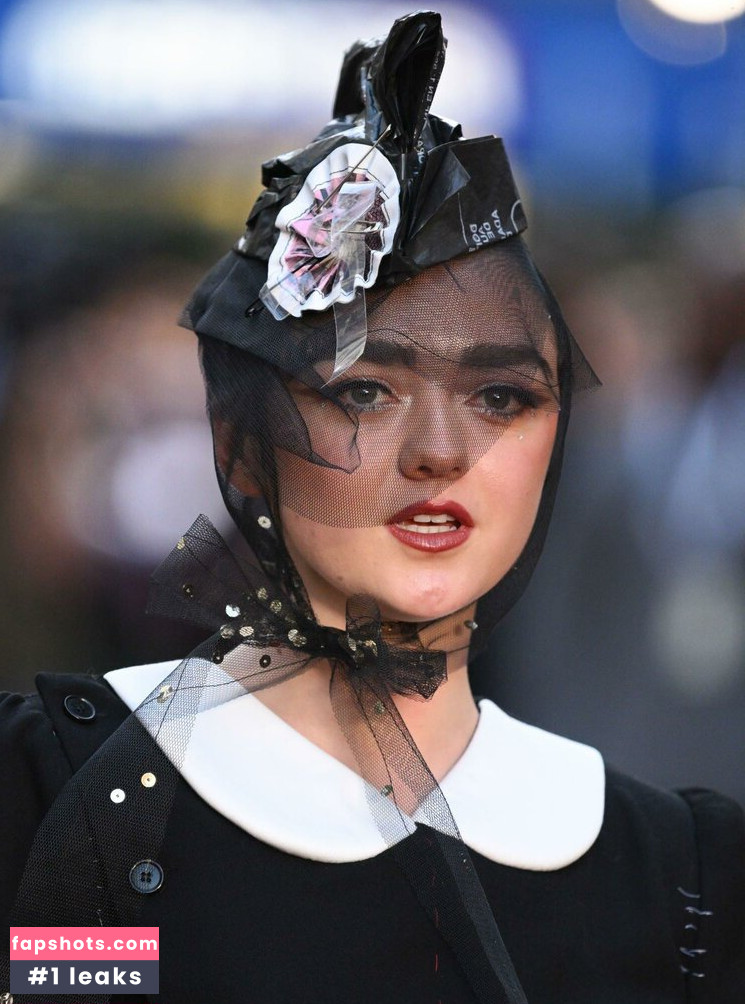 Maisie Williams gallery photo #1006