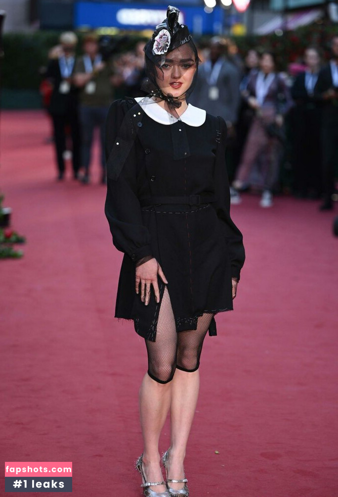 Maisie Williams gallery photo #1015