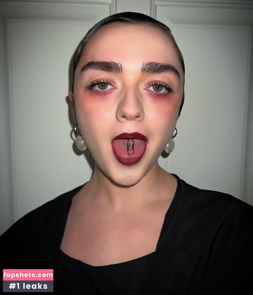 Maisie Williams gallery photo #1030