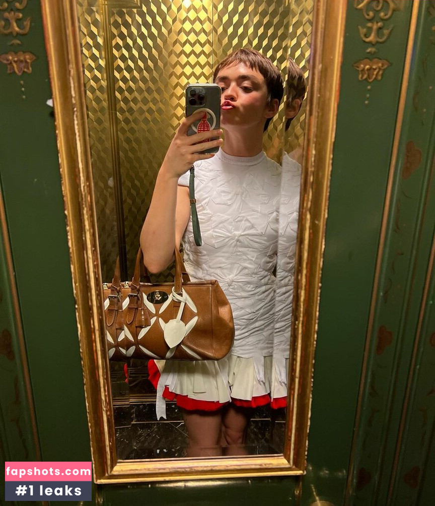 Maisie Williams gallery photo #1032