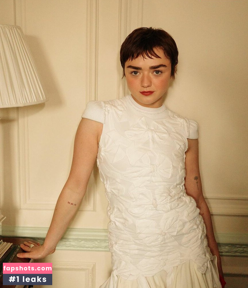 Maisie Williams gallery photo #1046