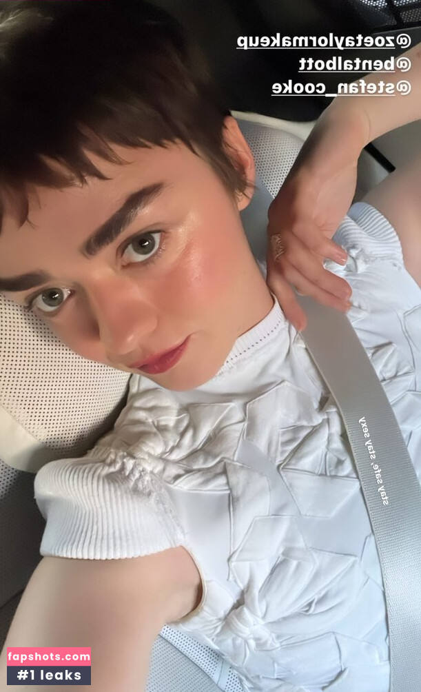 Maisie Williams gallery photo #1048
