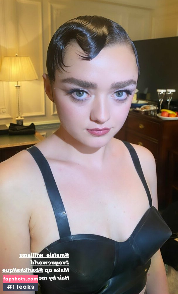 Maisie Williams gallery photo #1052