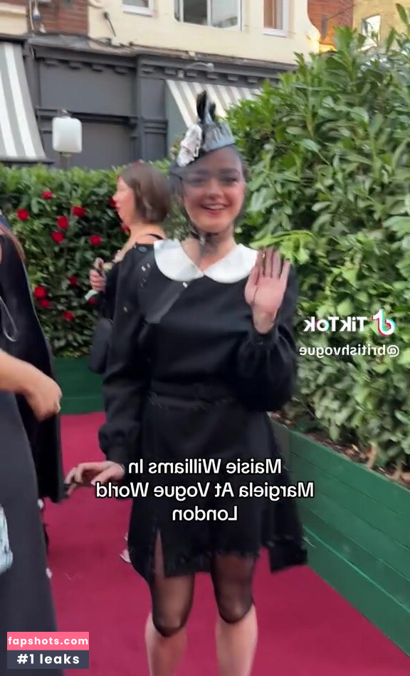 Maisie Williams gallery photo #1058