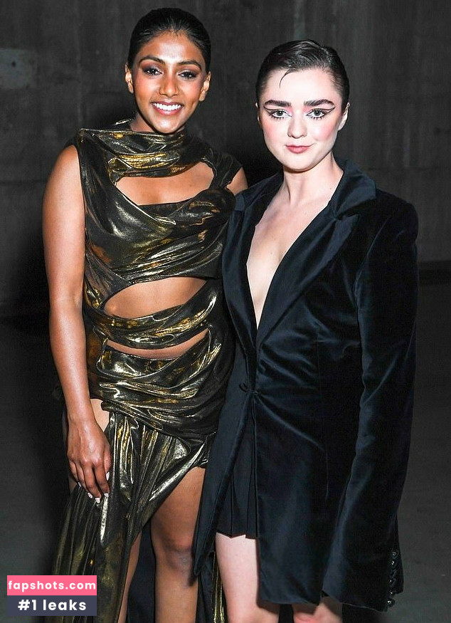 Maisie Williams gallery photo #1068