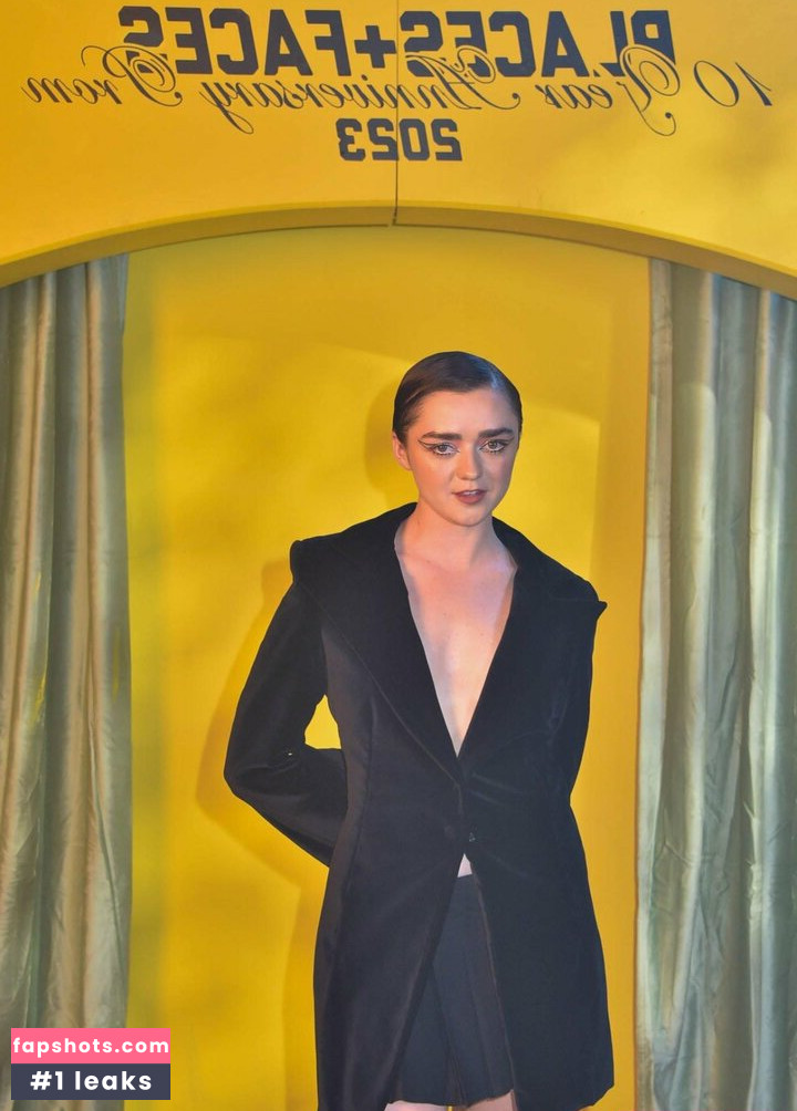 Maisie Williams gallery photo #1078