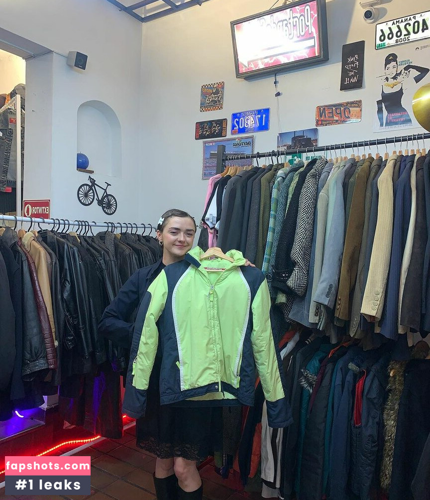 Maisie Williams gallery photo #1091