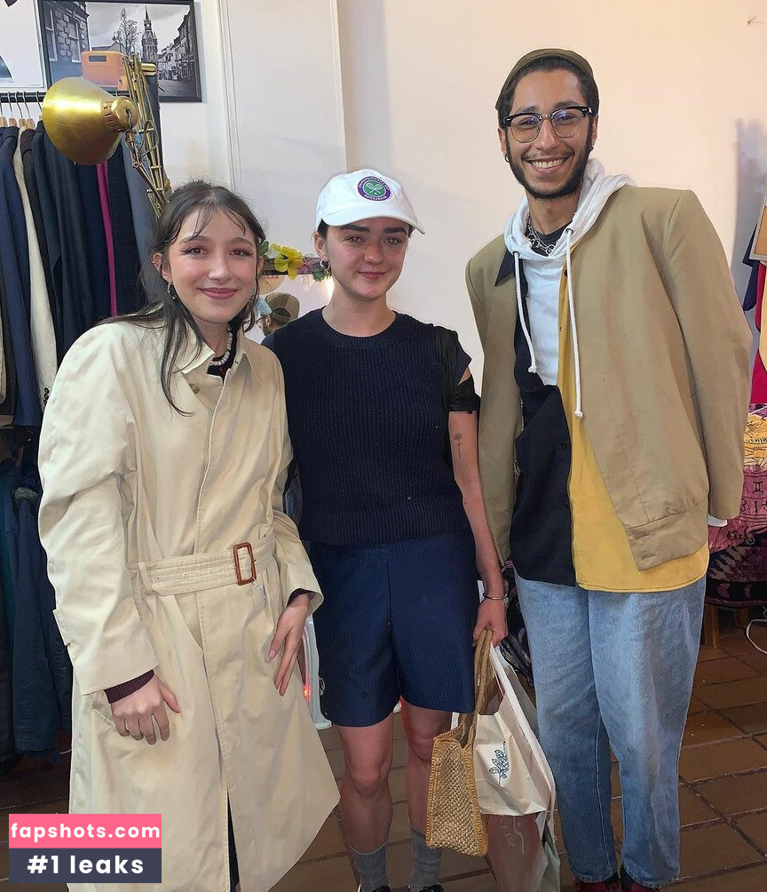 Maisie Williams gallery photo #1092