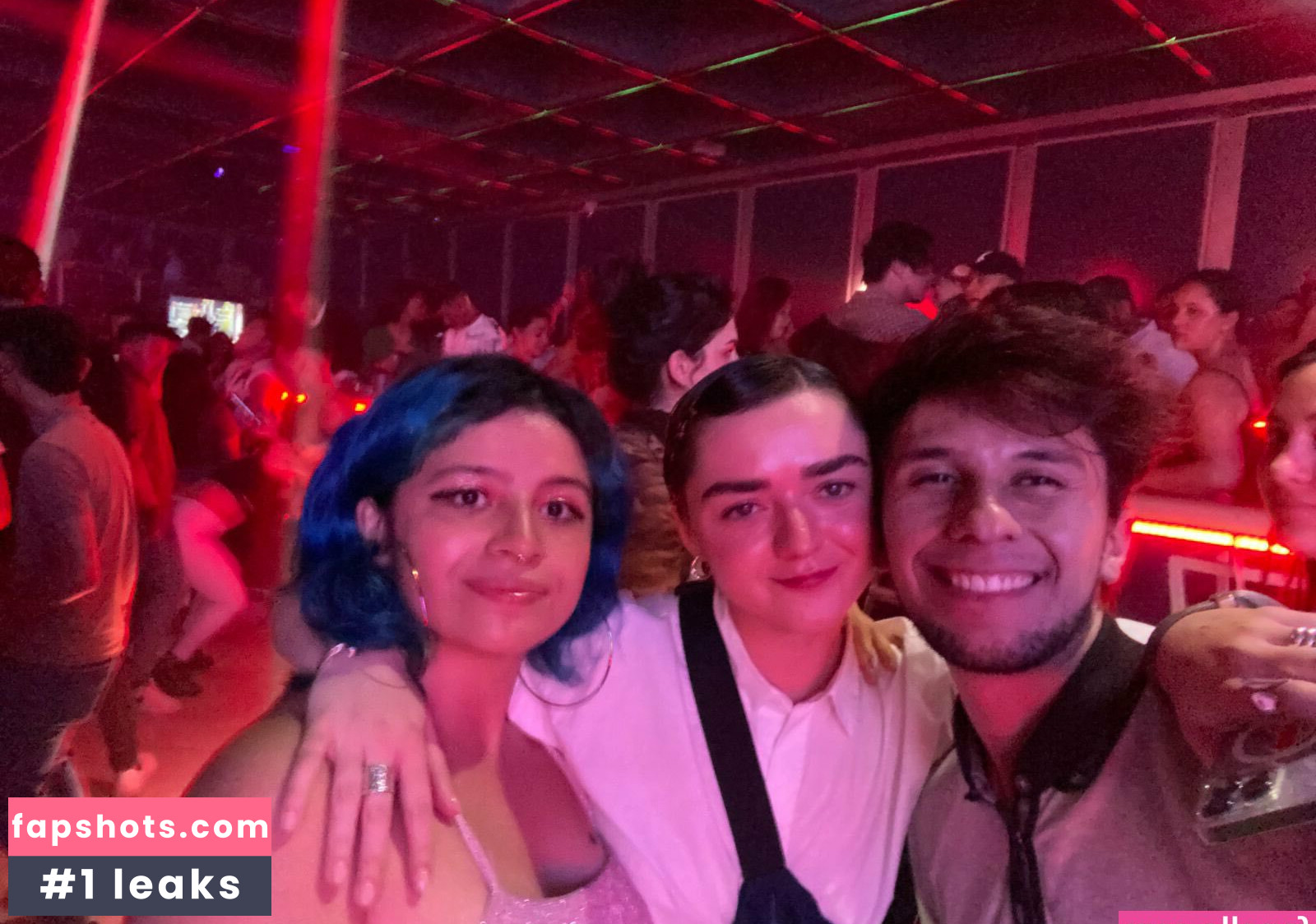 Maisie Williams gallery photo #1098