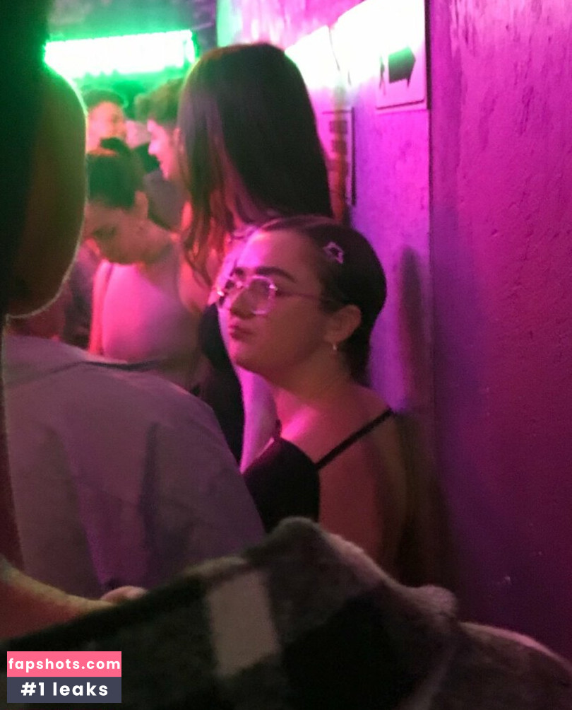 Maisie Williams gallery photo #1102