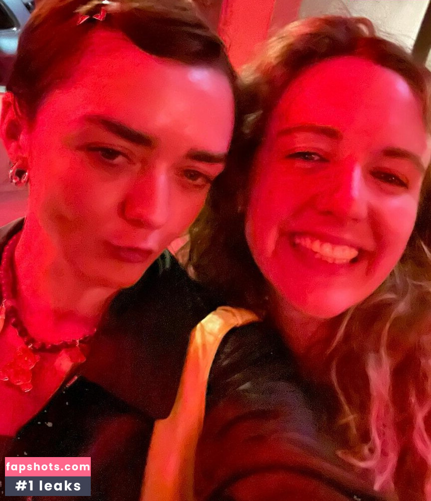 Maisie Williams gallery photo #1108