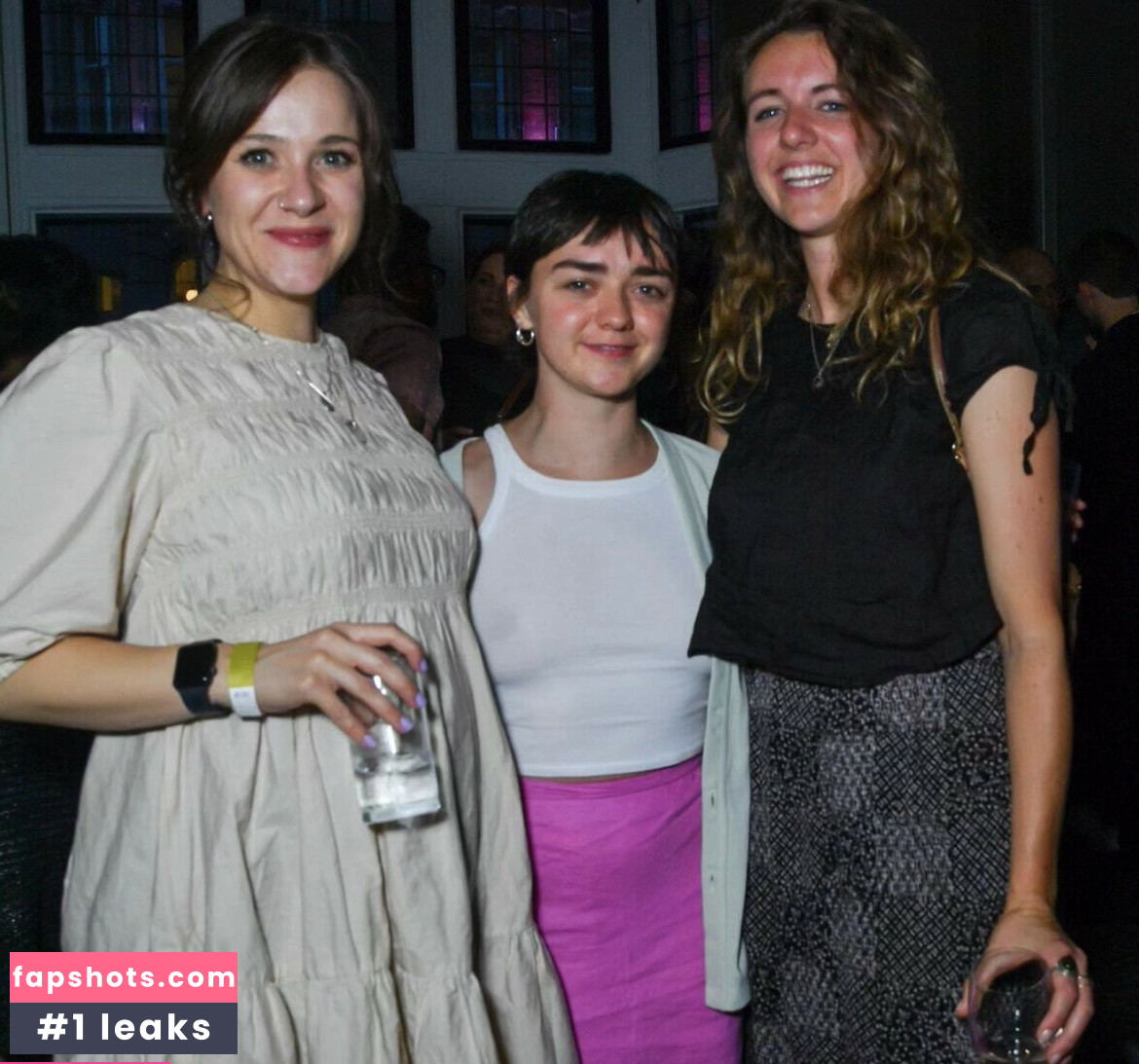 Maisie Williams gallery photo #1112