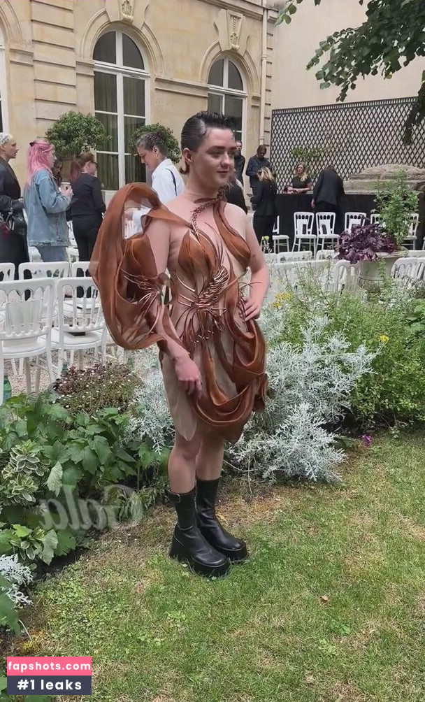 Maisie Williams gallery photo #1125