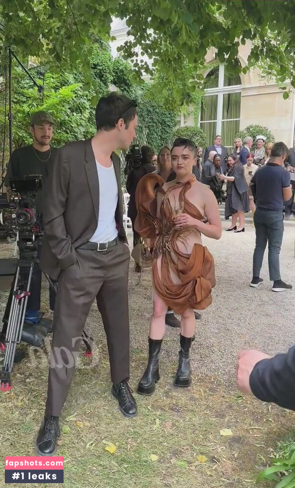 Maisie Williams gallery photo #1126