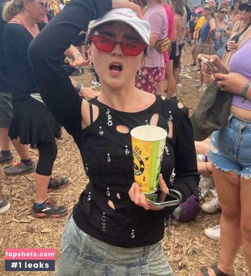 Maisie Williams gallery photo #1141