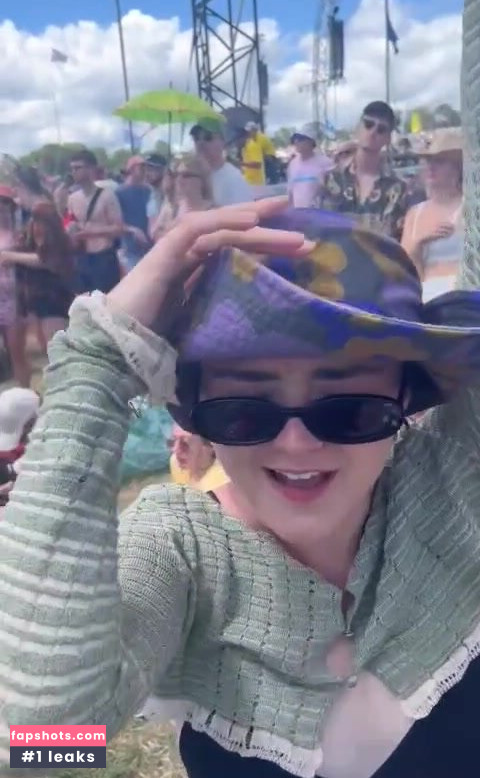 Maisie Williams gallery photo #1147